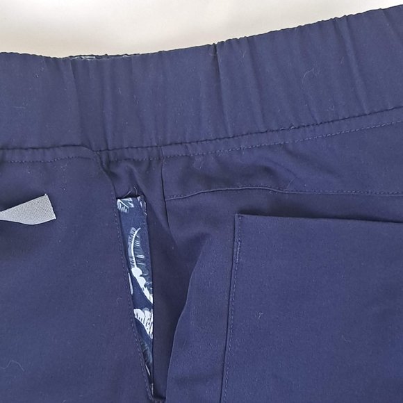 FIGS Size XXS Navy Blue Cargo Scrub Pants Blue Feather Print Accents Elastic Wst - Picture 5 of 16